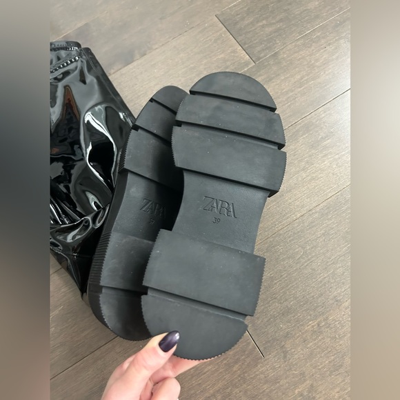 Zara black Patent Leather Knee Boots - Picture 4 of 5